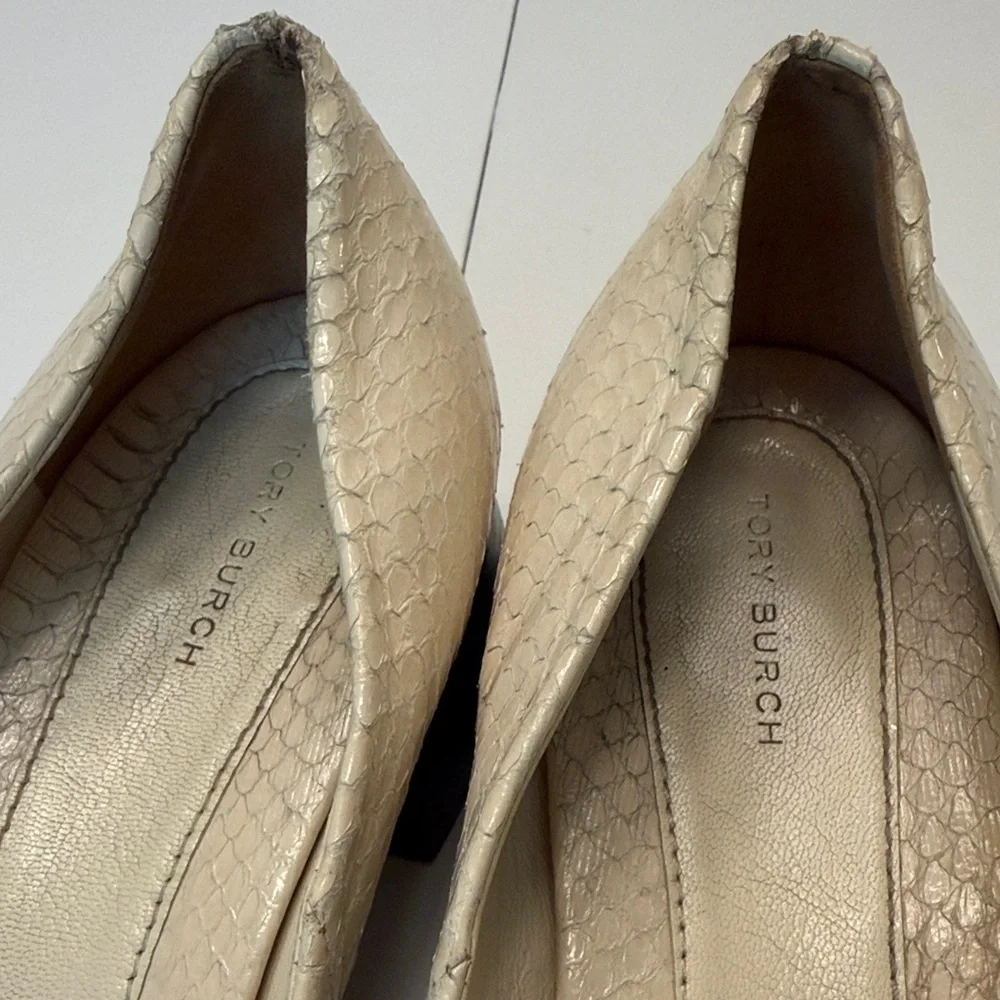 Tory Burch Georgia Pump Croc Embossed Cream size 10.5